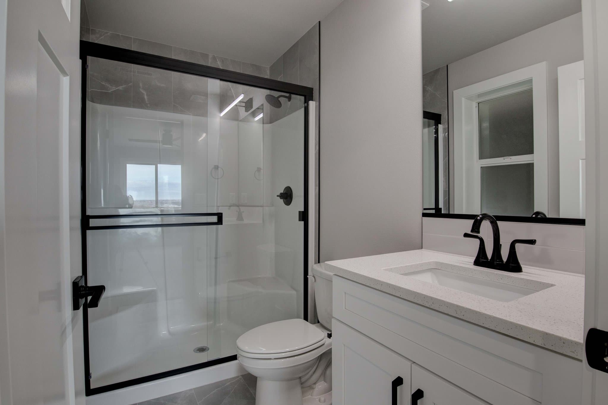 Richland Townhome: 830 Rio Vista Loop