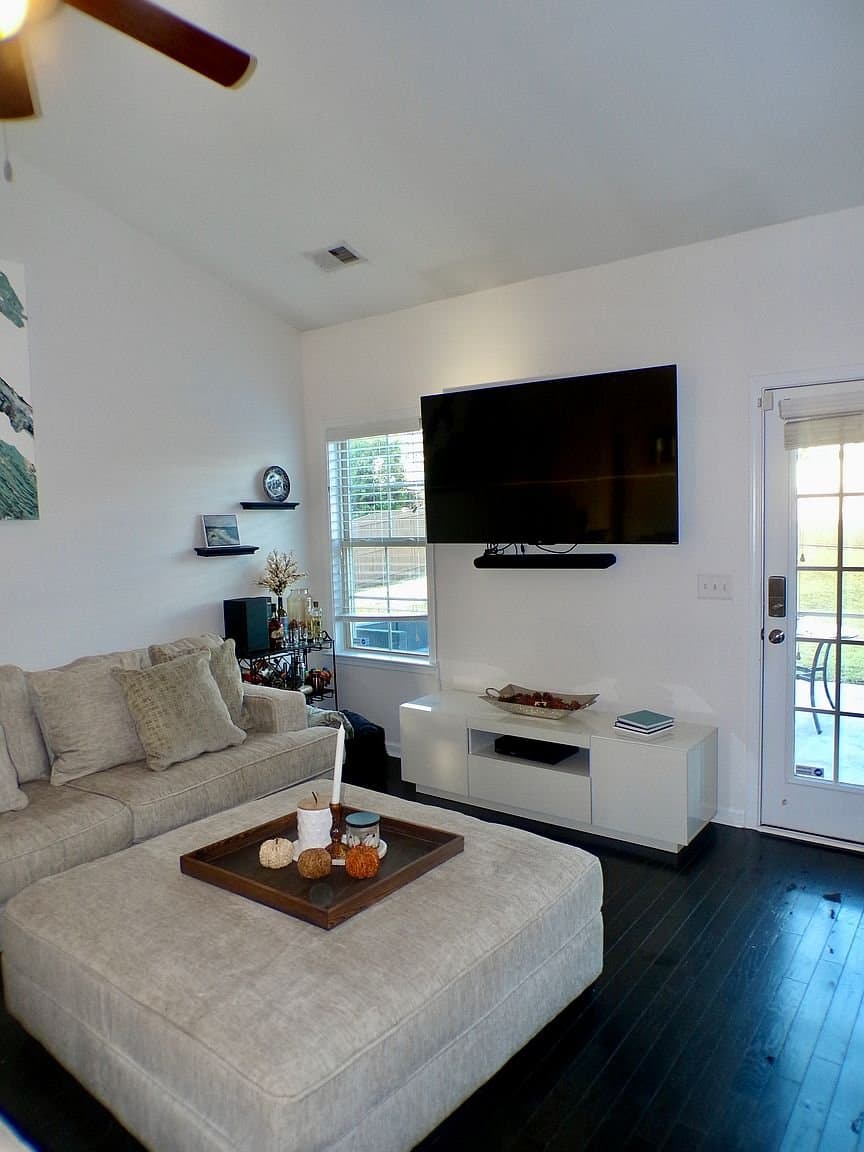 Cayce House: 114 Eldon Dr