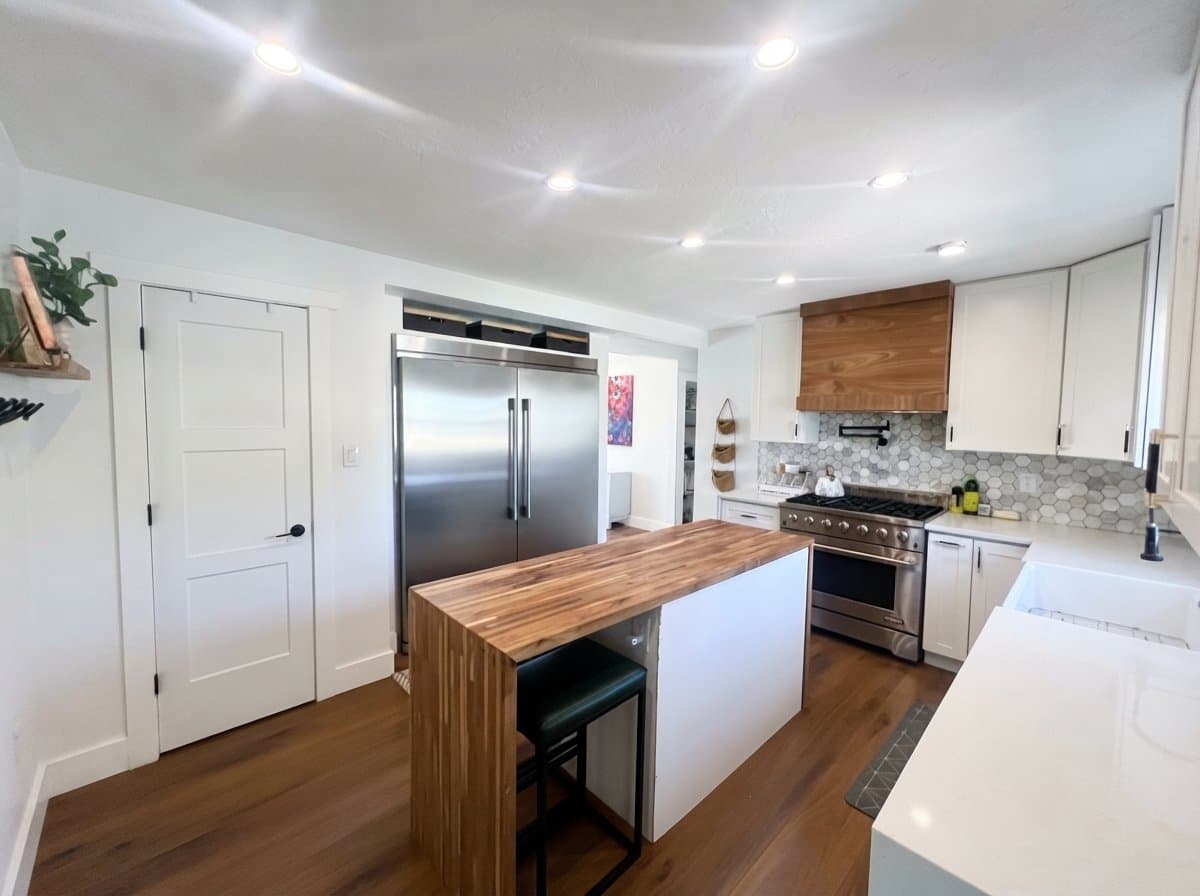 Woods Cross House: 692 W 1500 S