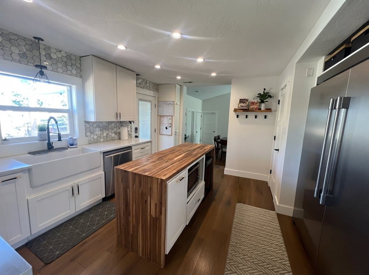 Woods Cross House: 692 W 1500 S