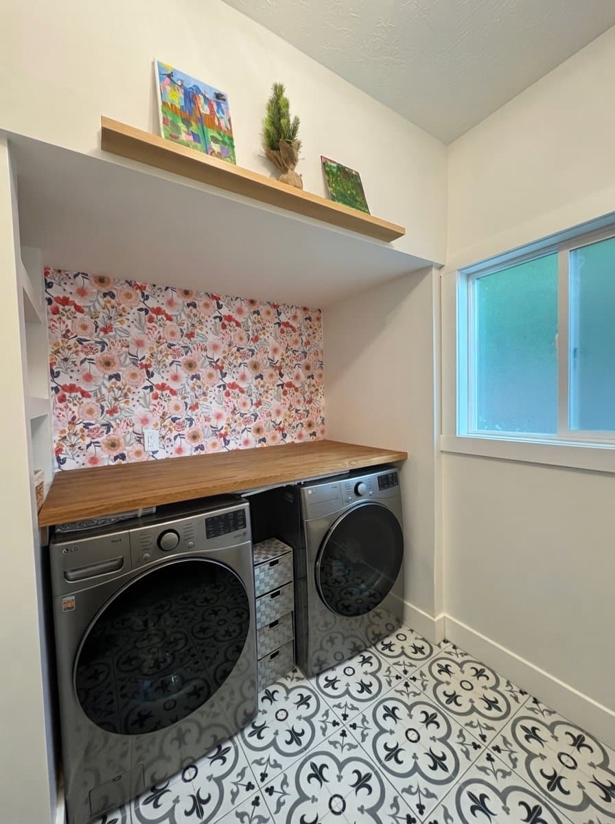 Woods Cross House: 692 W 1500 S