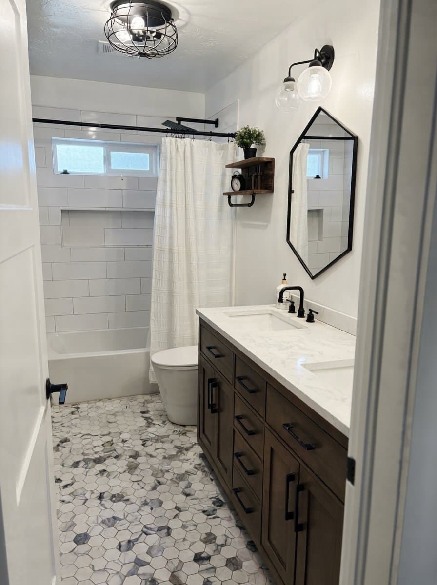 Woods Cross House: 692 W 1500 S