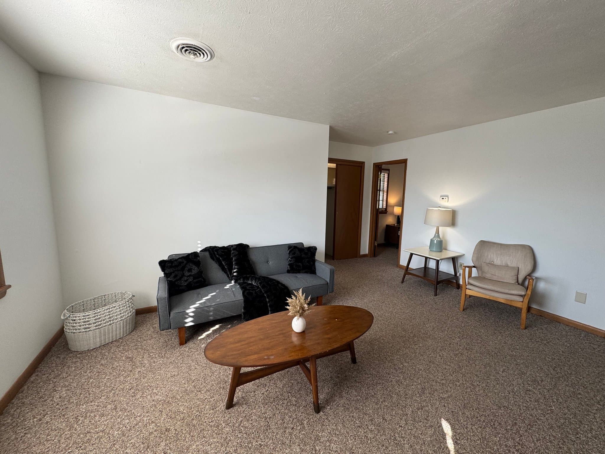 Springfield Single Room: 1215 E Elm St