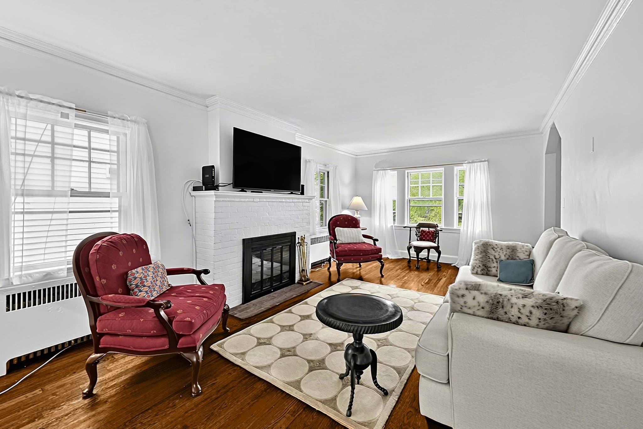 Chestnut Hill House: 15 Crehore Road