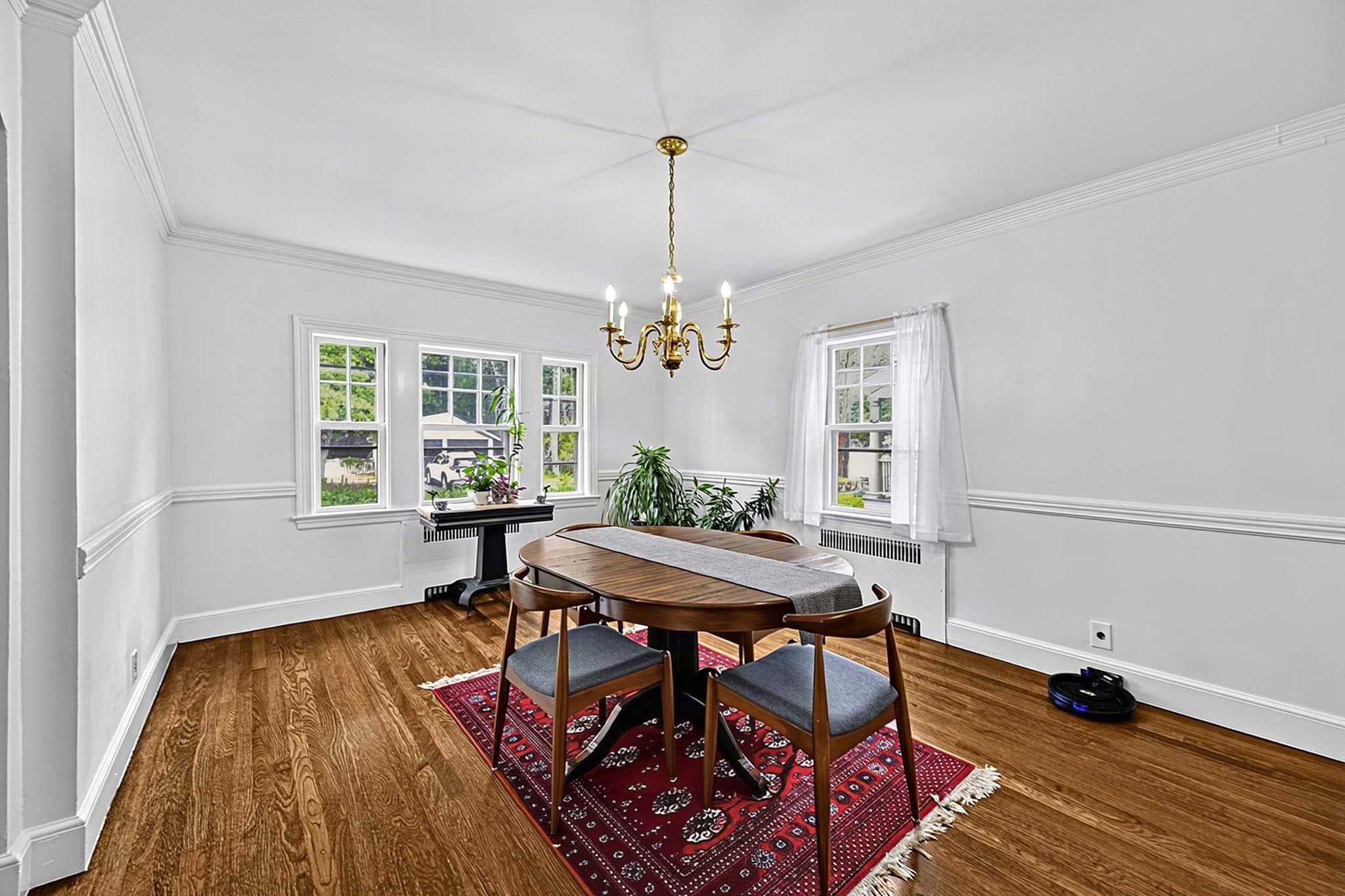 Chestnut Hill House: 15 Crehore Road