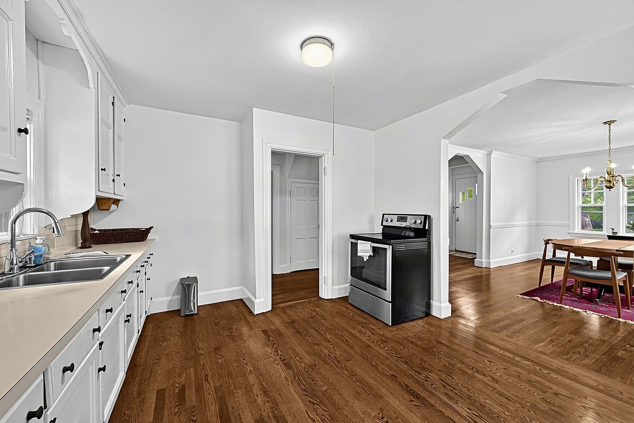 Chestnut Hill House: 15 Crehore Road