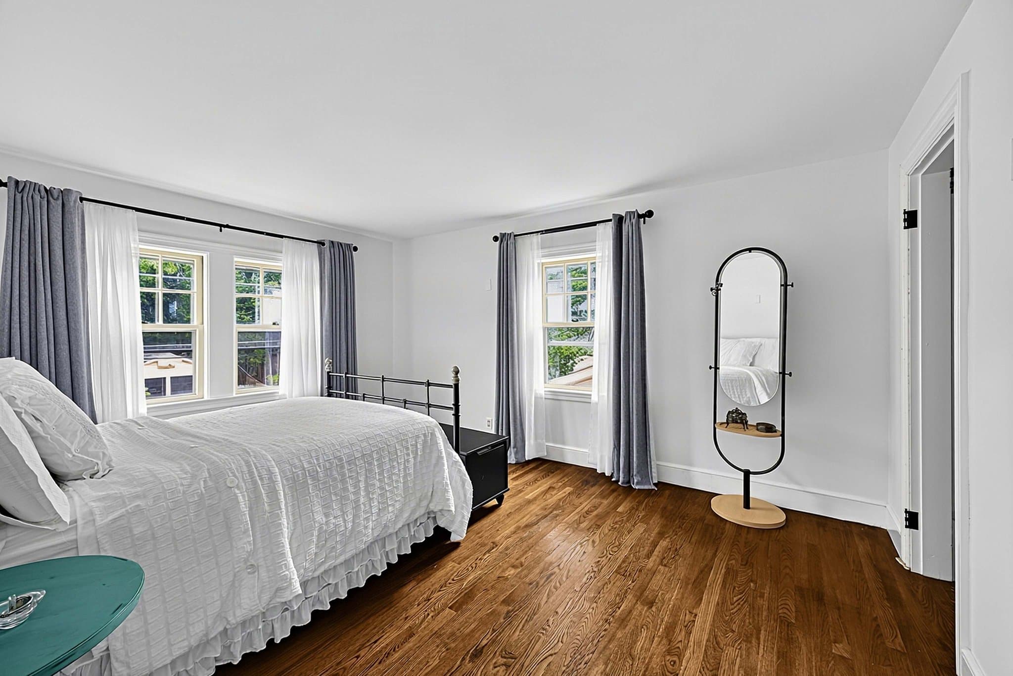Chestnut Hill House: 15 Crehore Road