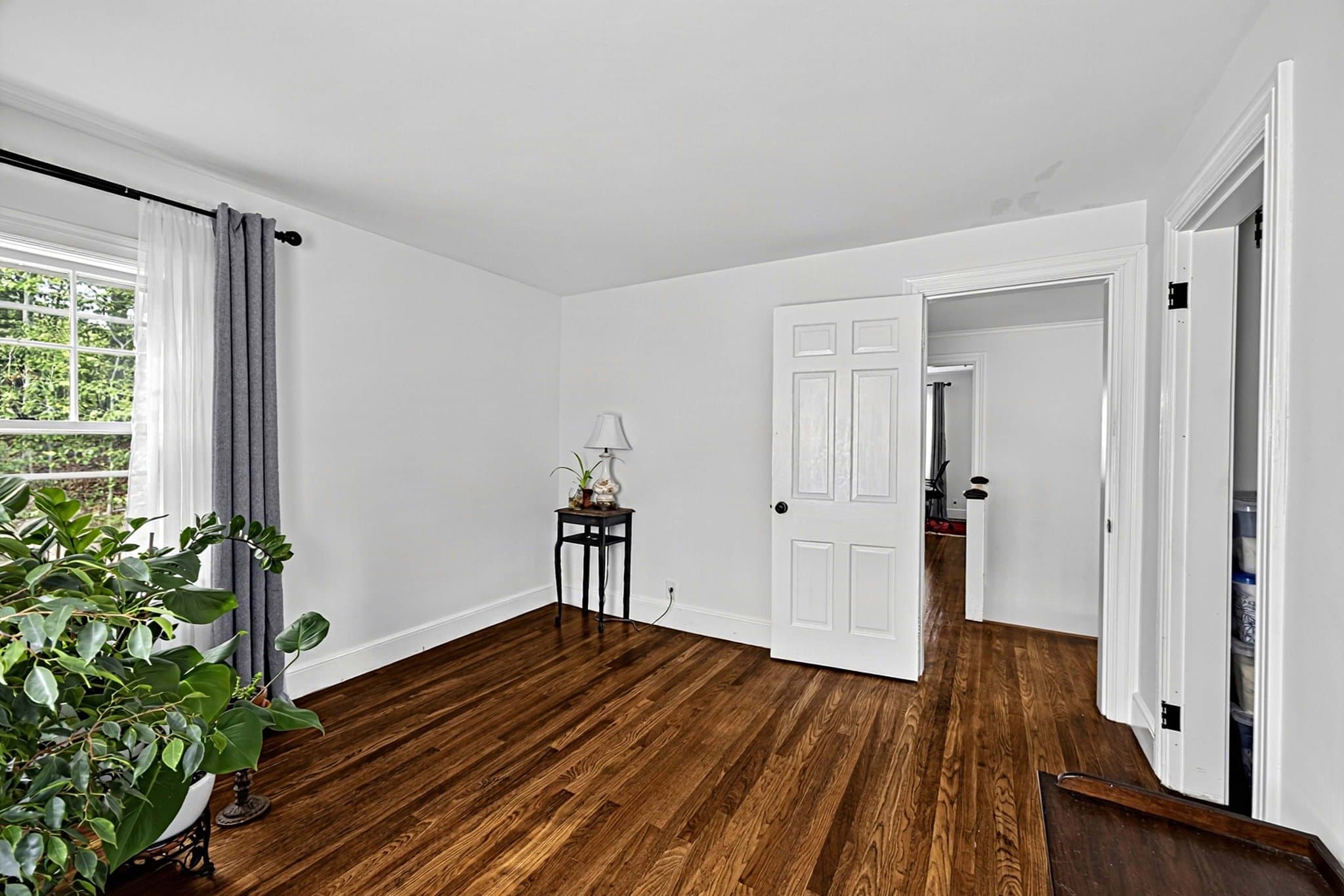 Chestnut Hill House: 15 Crehore Road