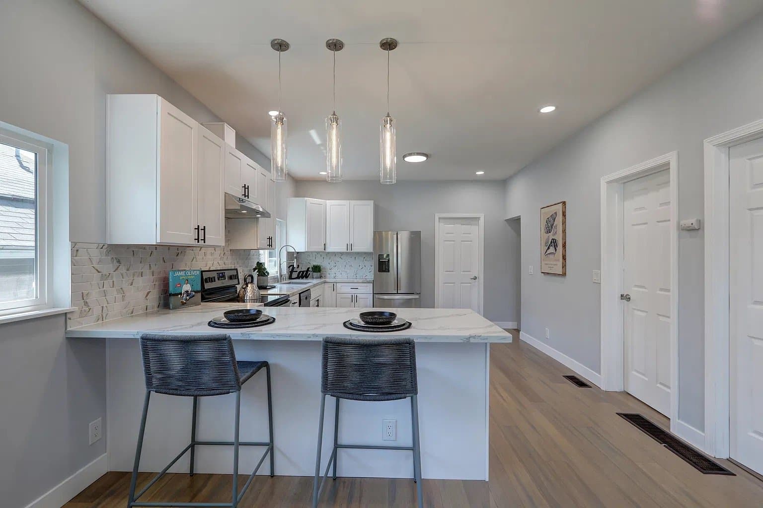 Auburn House: 724 4th St SE