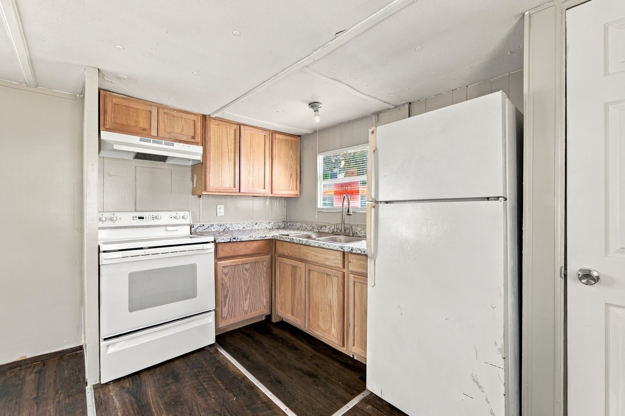 Tampa House: 2310 S 50th St