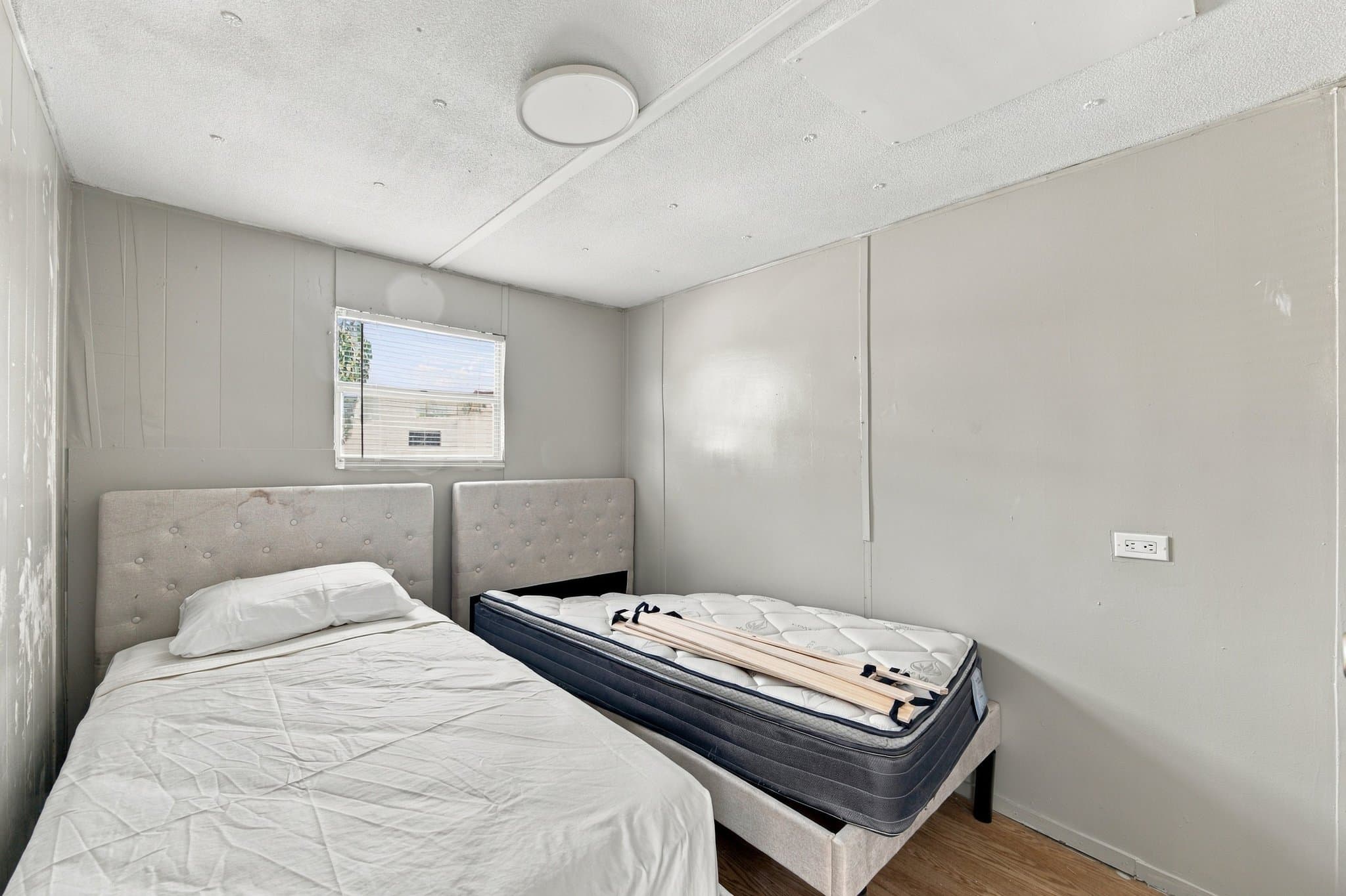 Tampa House: 2310 S 50th St