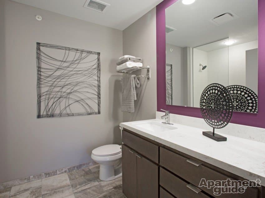 Springfield Single Room: 1243 E Cherry St