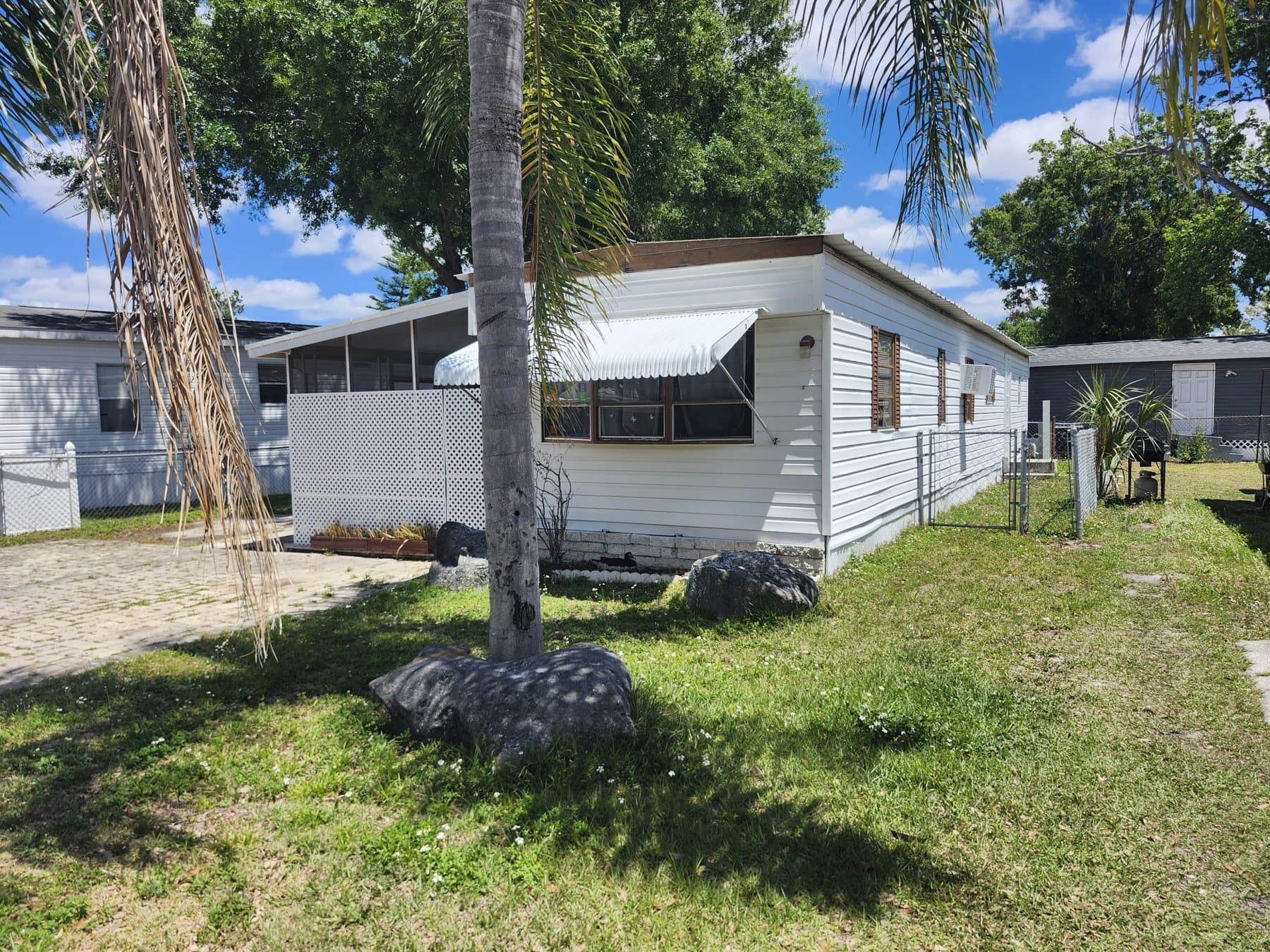 Tampa Single Room: 9613 Barnside Pl