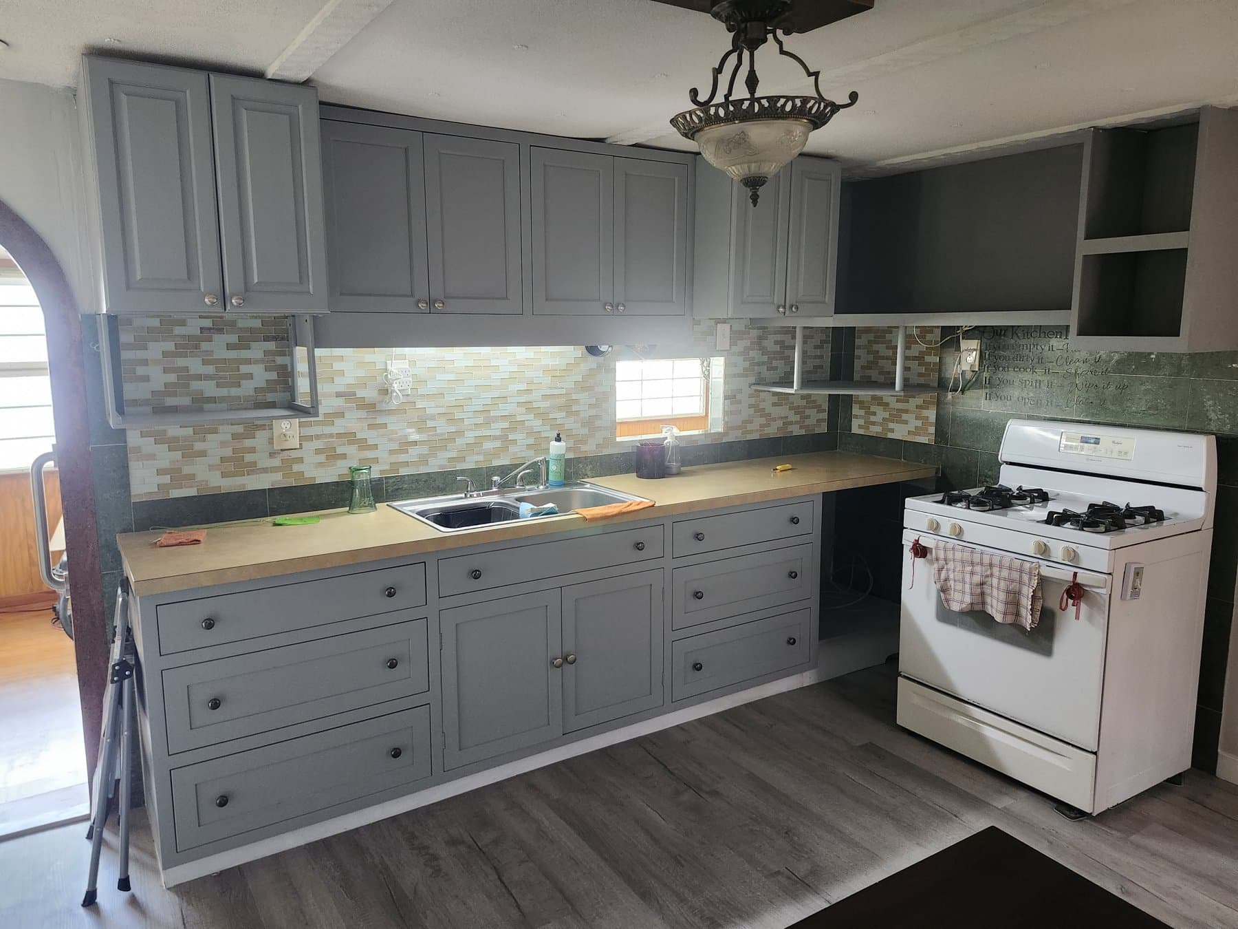 Tampa Single Room: 9613 Barnside Pl