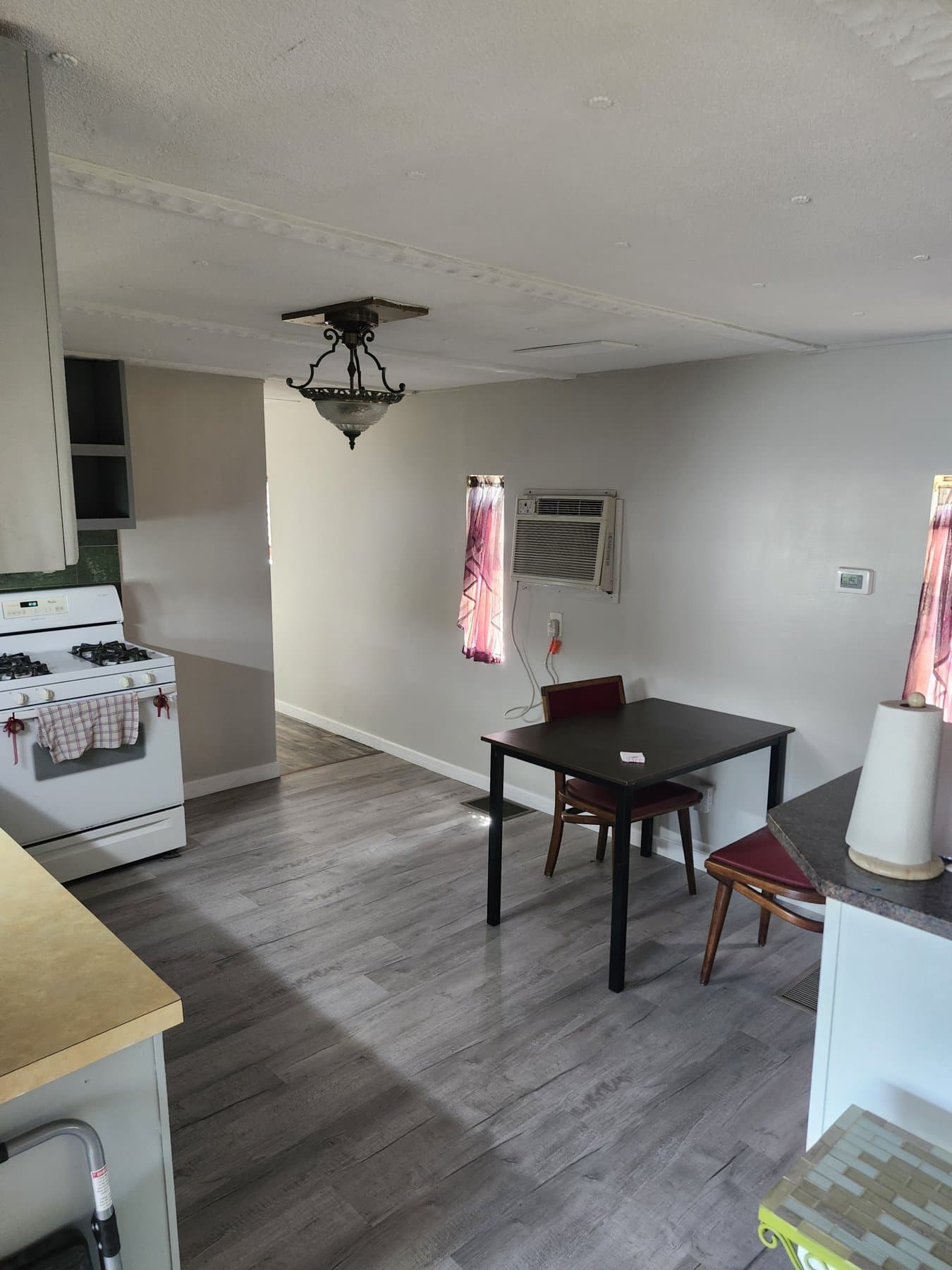 Tampa Single Room: 9613 Barnside Pl