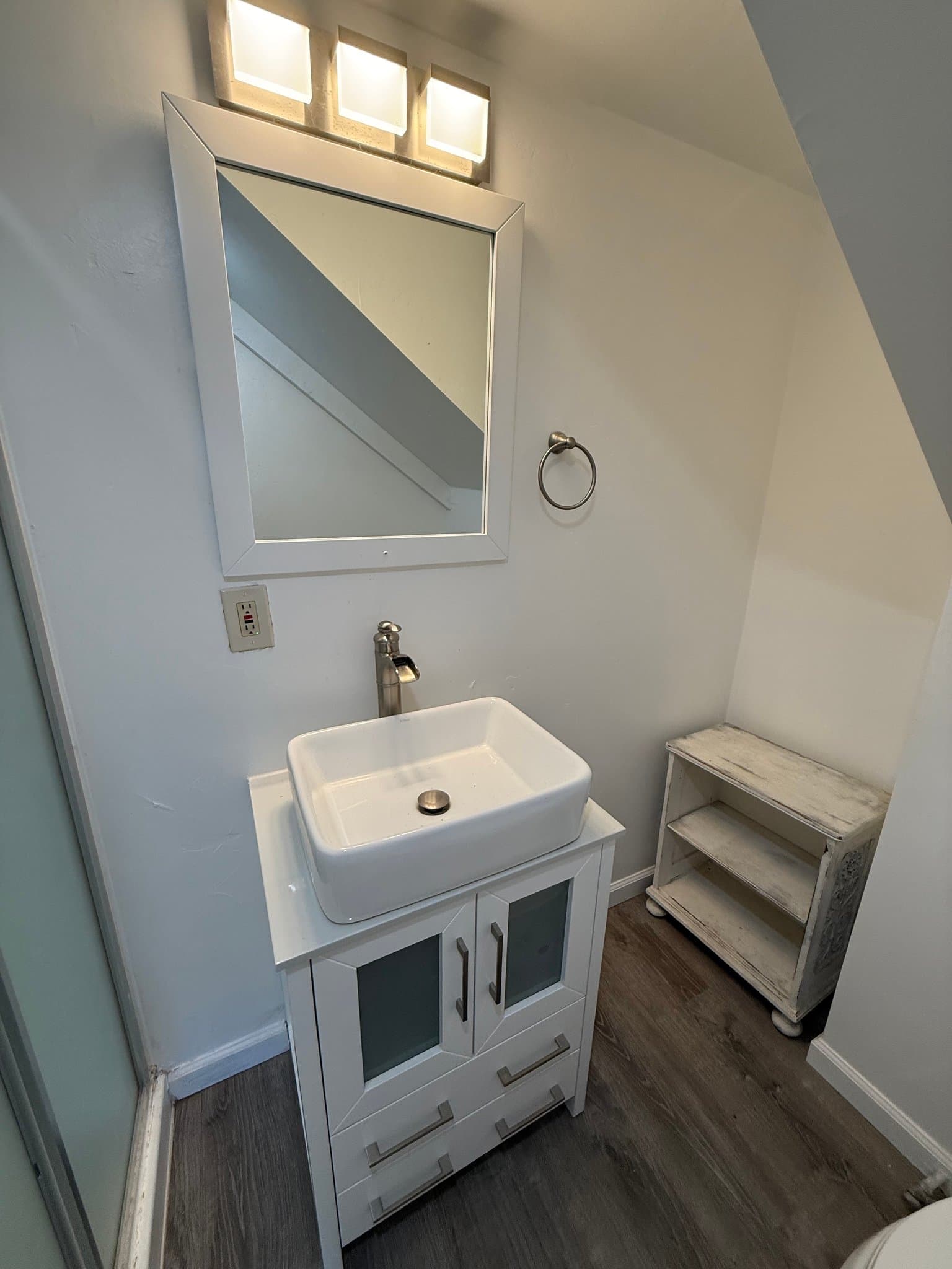 Auburn House: 172 Orange St