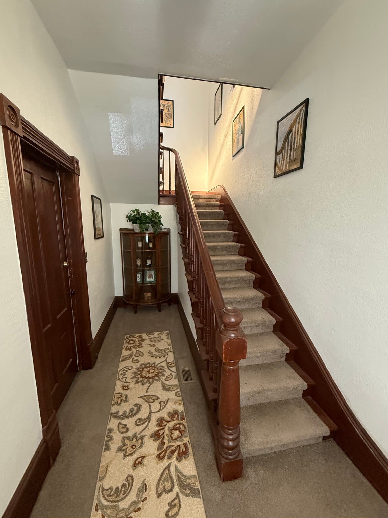 Auburn Townhome: 172 Orange St