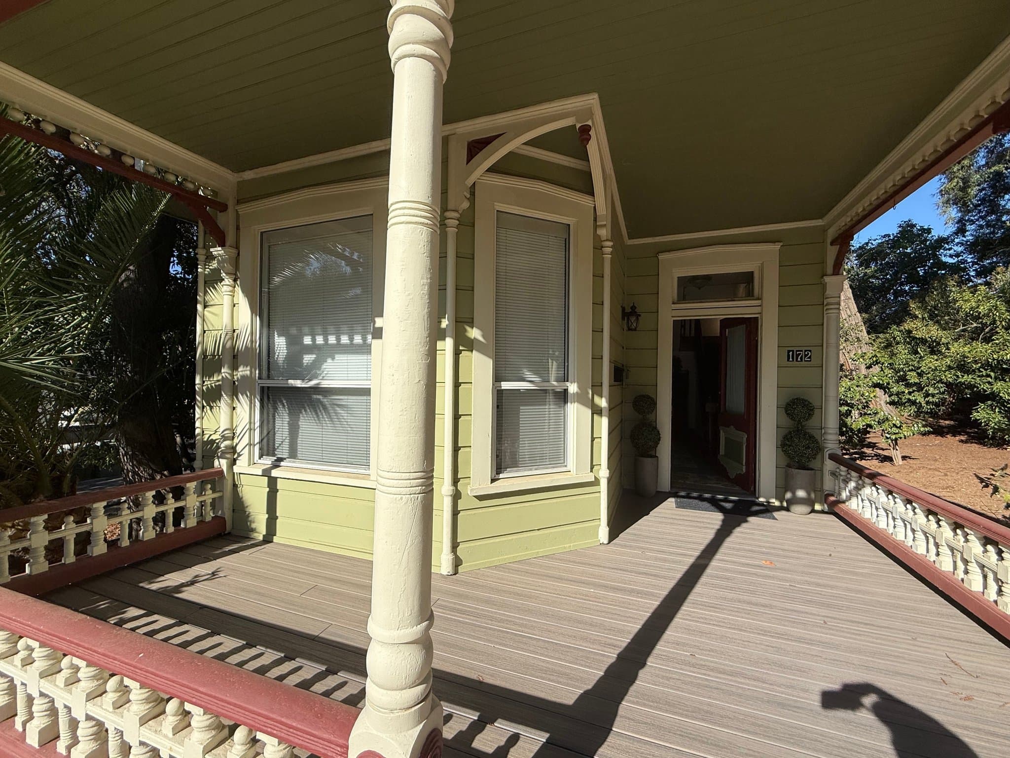 Auburn Townhome: 172 Orange St