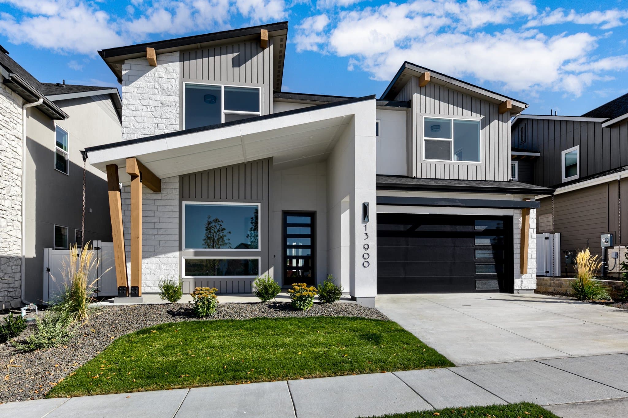 Eagle House: 13900 N Ermine Ave