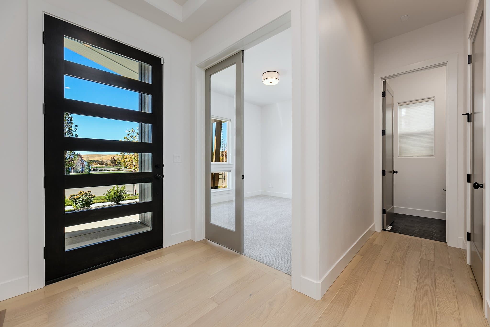 Eagle House: 13900 N Ermine Ave