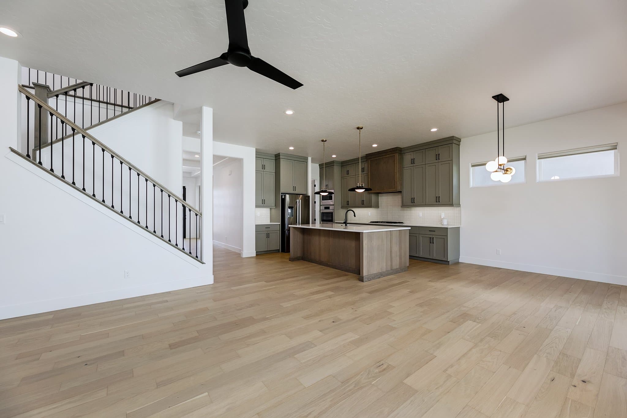 Eagle House: 13900 N Ermine Ave
