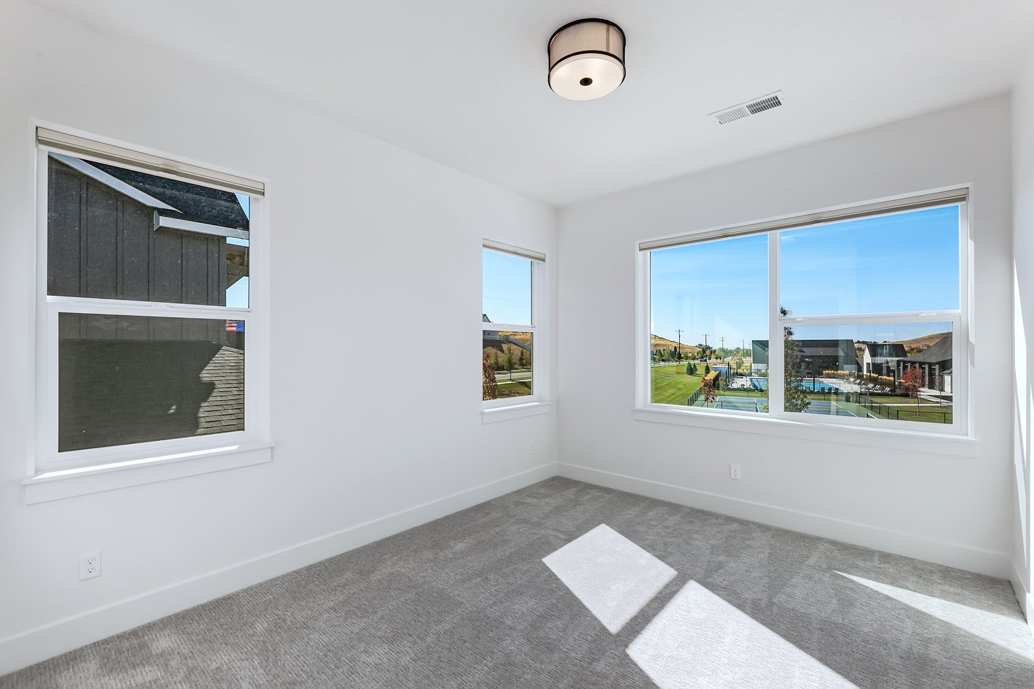 Eagle House: 13900 N Ermine Ave