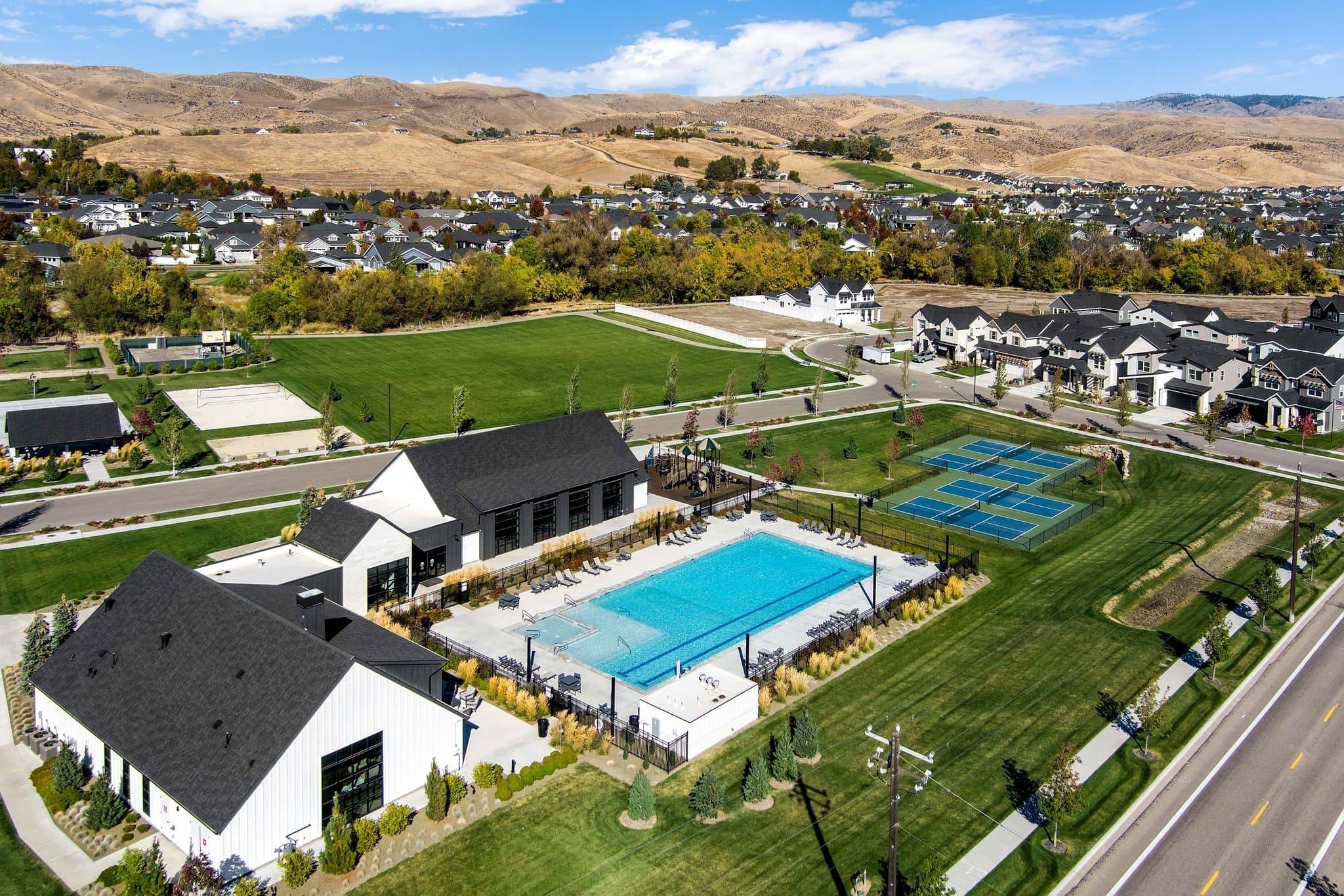 Eagle House: 13900 N Ermine Ave