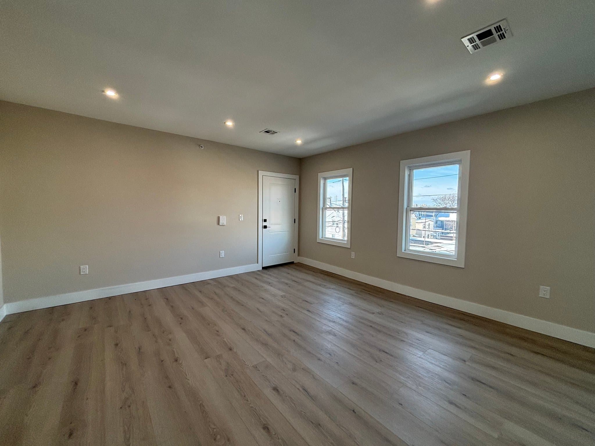 Newark Multiplex: 136 Elm St