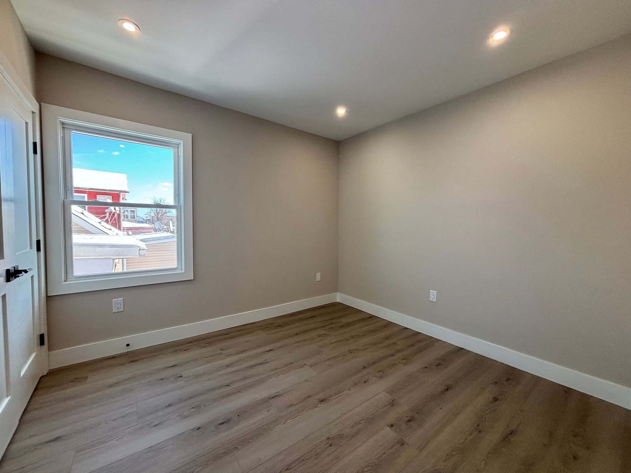 Newark Multiplex: 136 Elm St