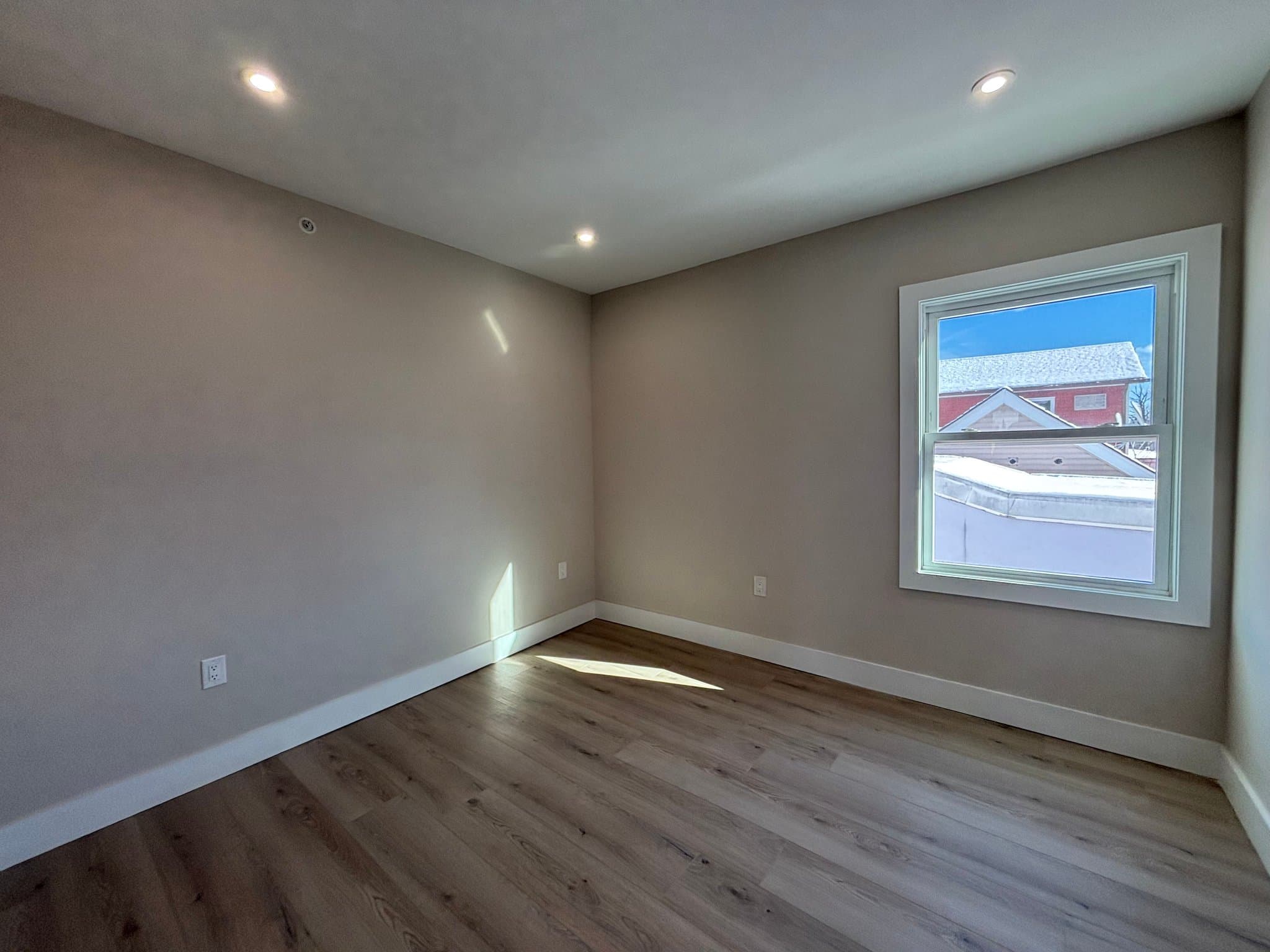 Newark Multiplex: 136 Elm St