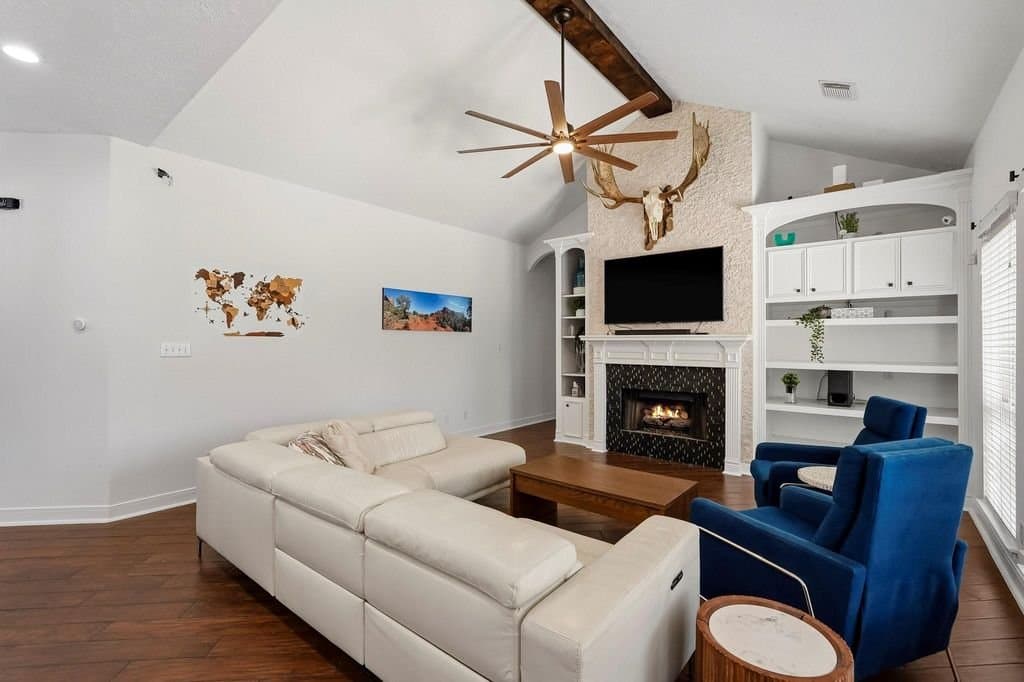Richmond House: 4426 Thaddeus Ct