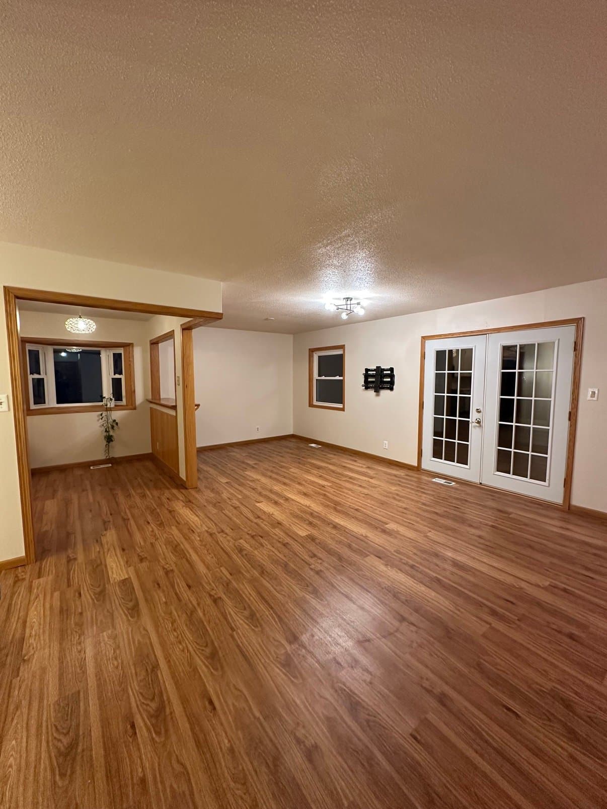 Norwalk House: 9040 Oakwood Dr