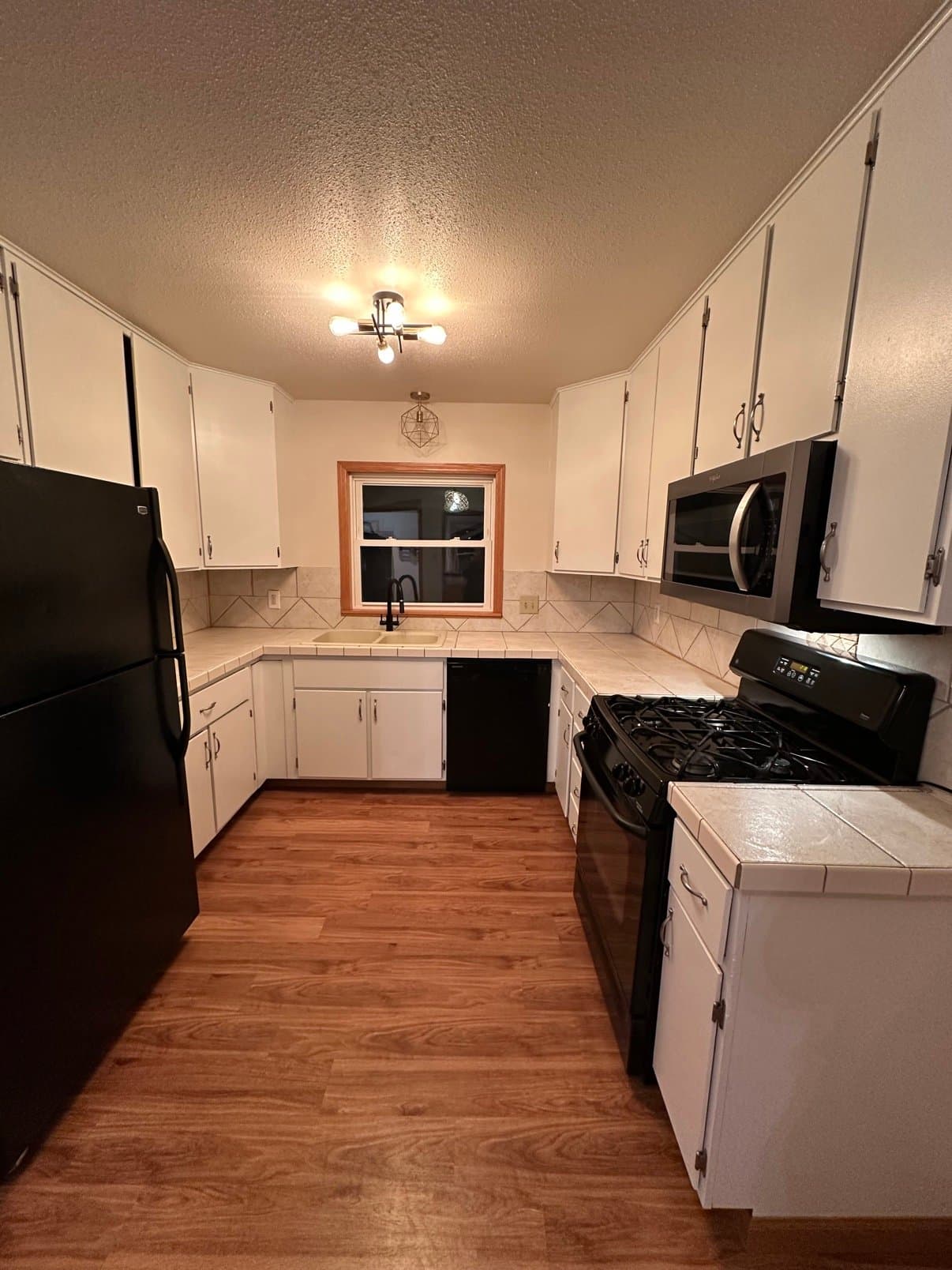 Norwalk House: 9040 Oakwood Dr