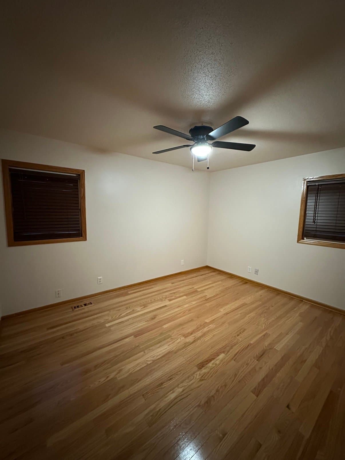 Norwalk House: 9040 Oakwood Dr