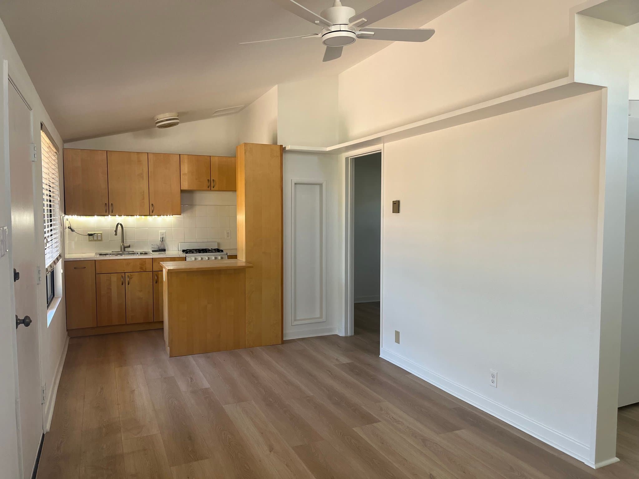 Ventura House: 1071 Pittsfield Ln