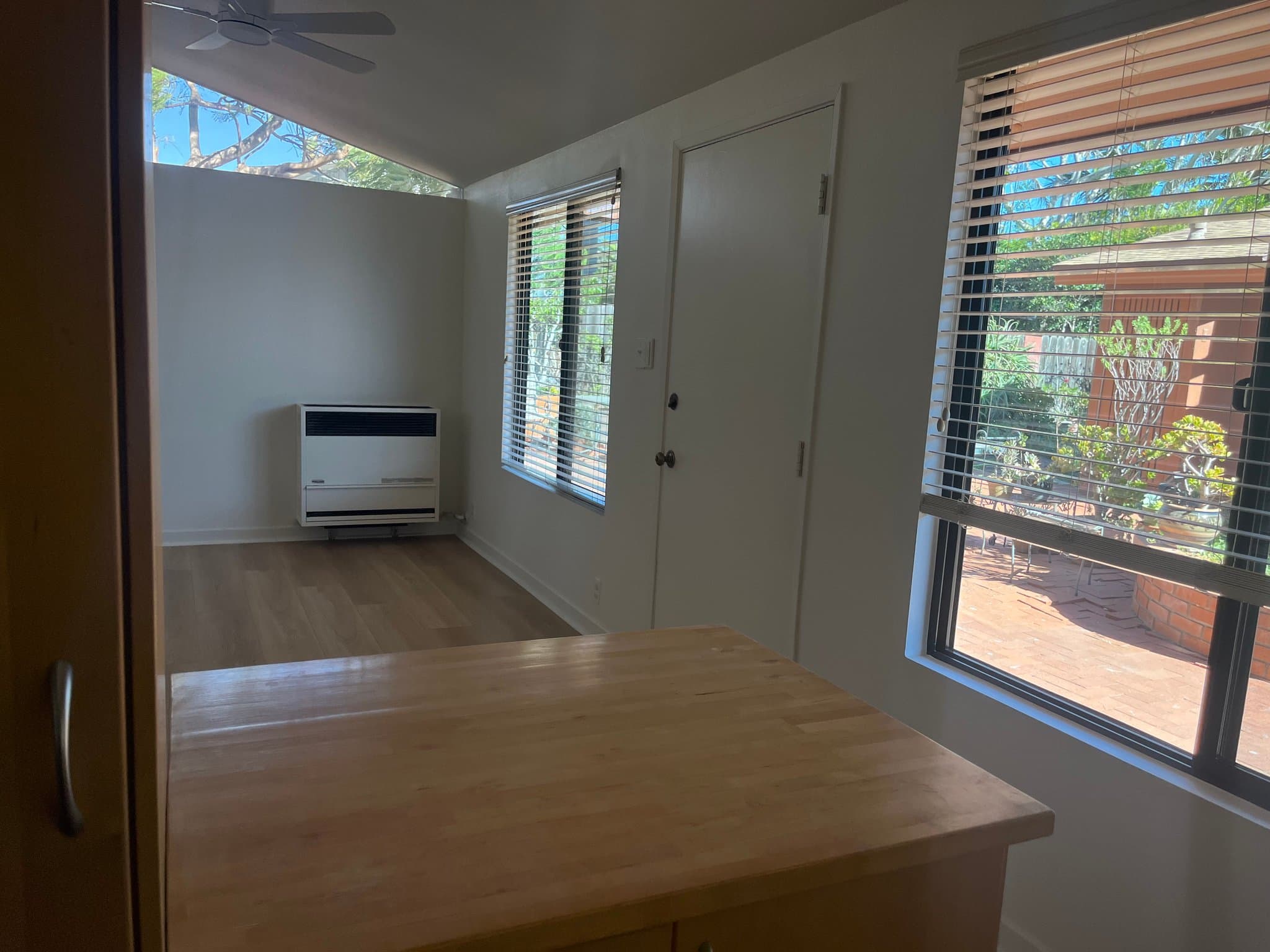 Ventura House: 1071 Pittsfield Ln
