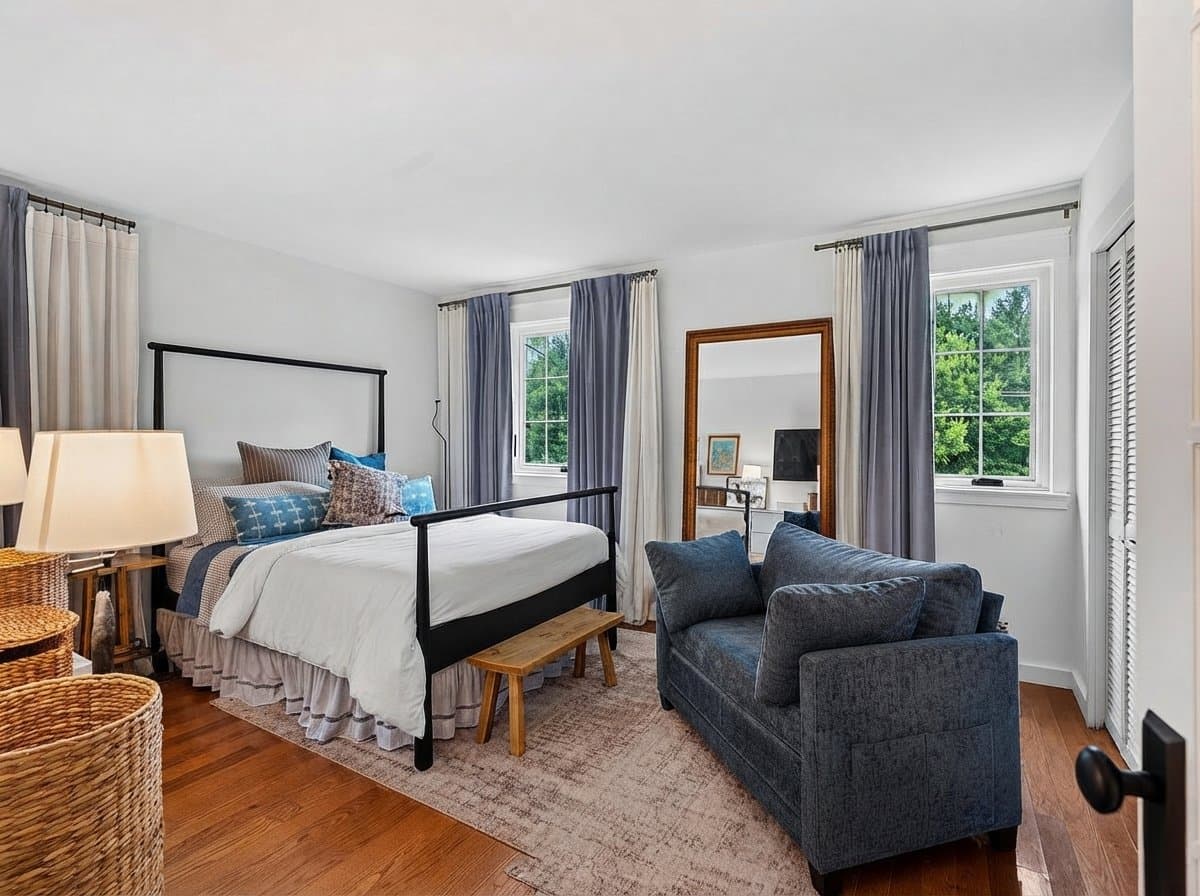 Philadelphia House: 240 E Springfield Ave