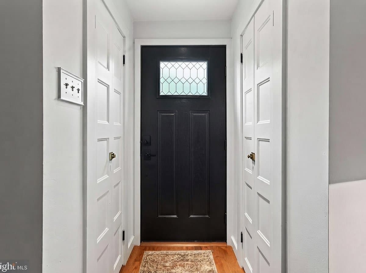 Philadelphia House: 240 E Springfield Ave
