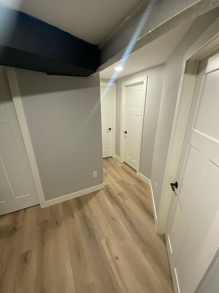 Cedar Falls House: 721 W 14th St