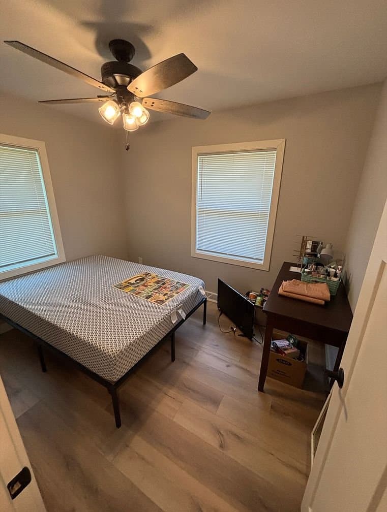 Cedar Falls House: 721 W 14th St