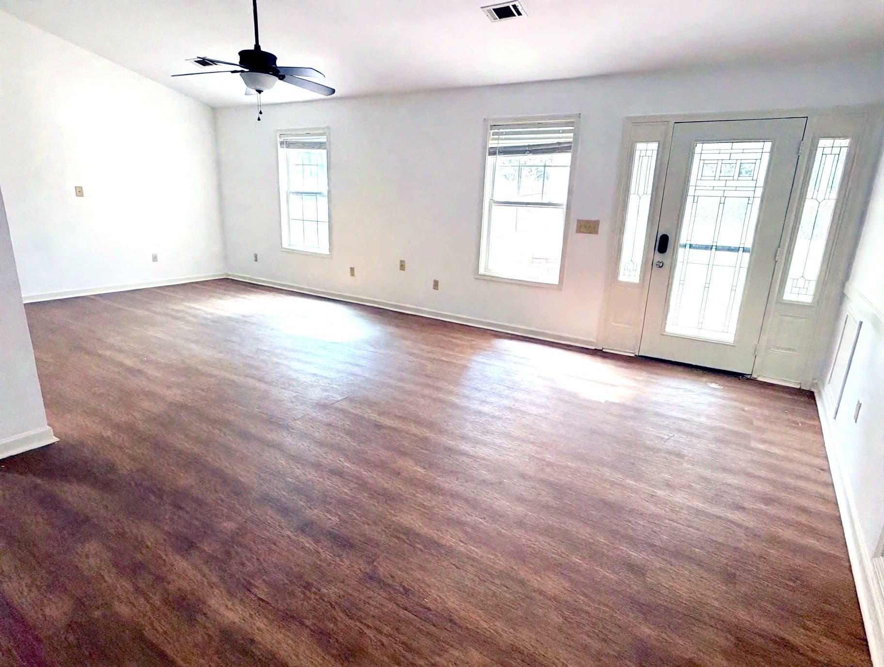 Cartersville House: 654 Peeples Valley Rd NE