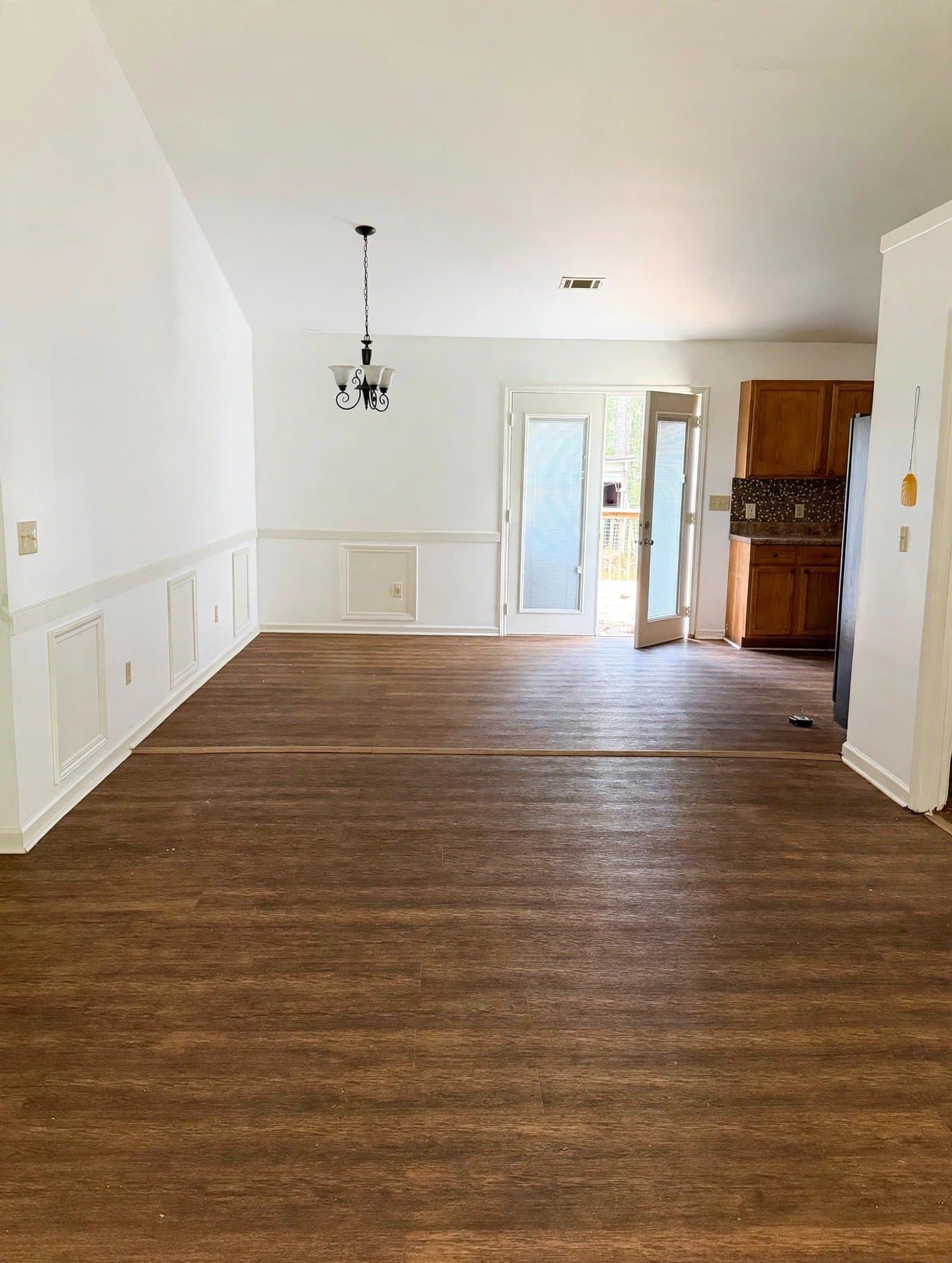 Cartersville House: 654 Peeples Valley Rd NE