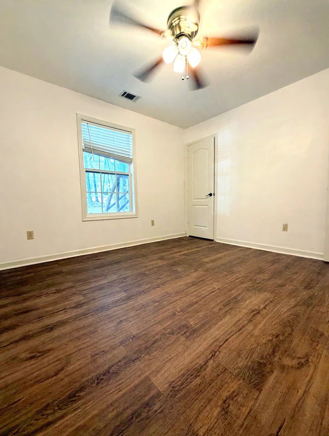 Cartersville House: 654 Peeples Valley Rd NE