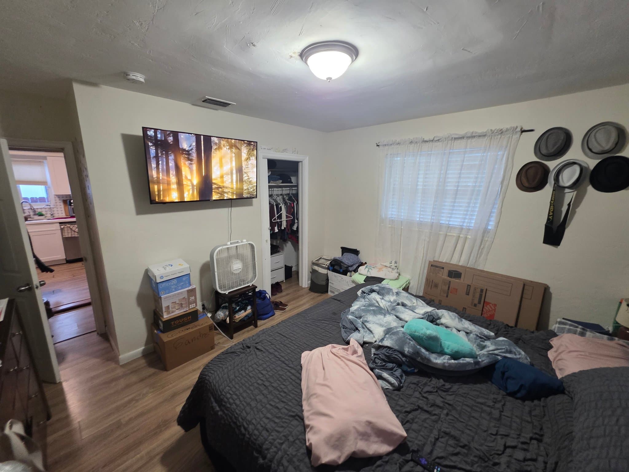 Hollywood House: 1631 Hollywood Blvd
