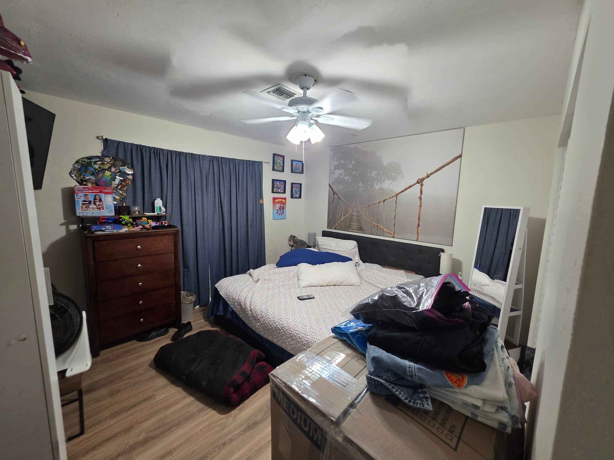 Hollywood House: 1631 Hollywood Blvd