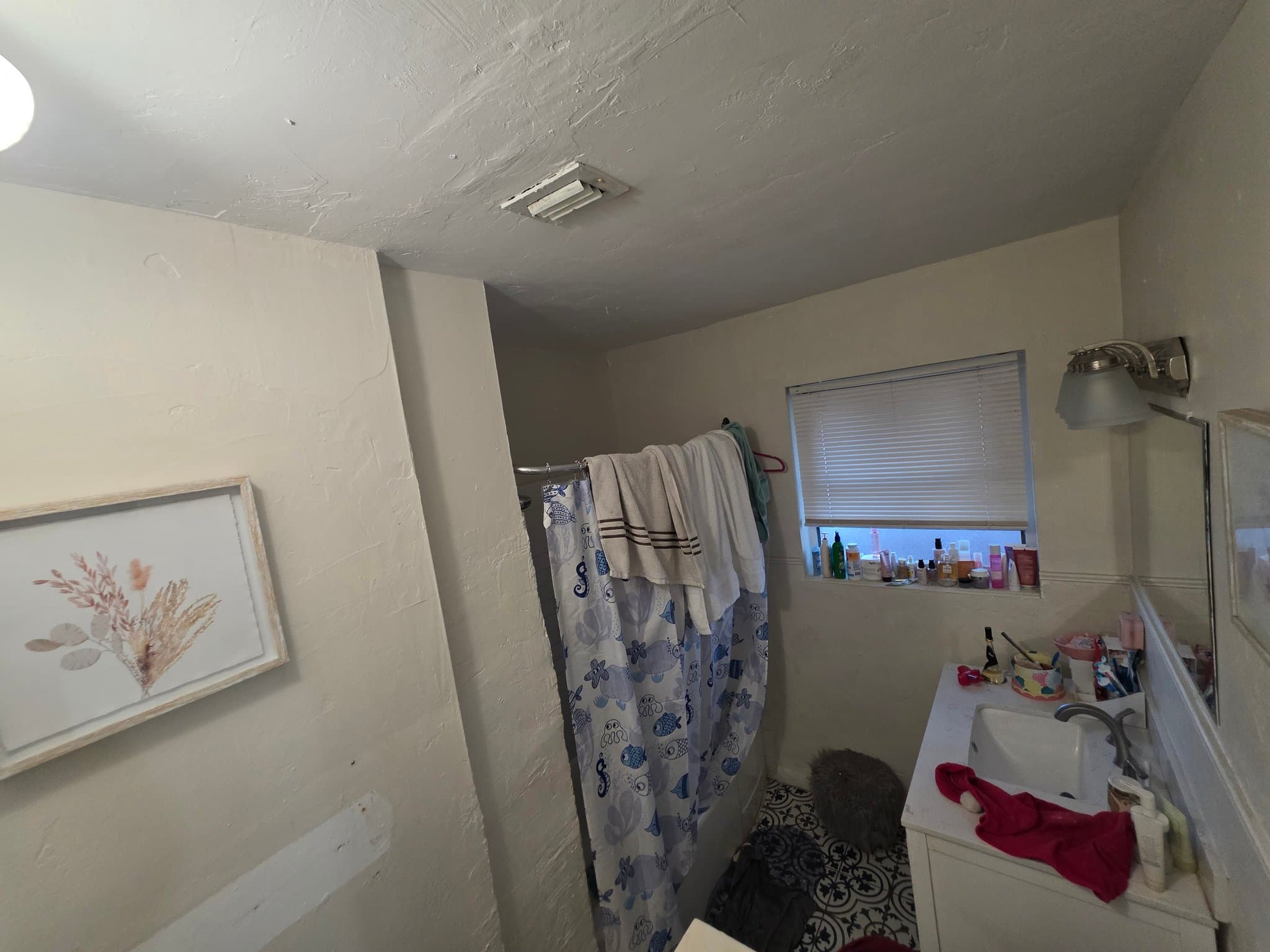 Hollywood House: 1631 Hollywood Blvd