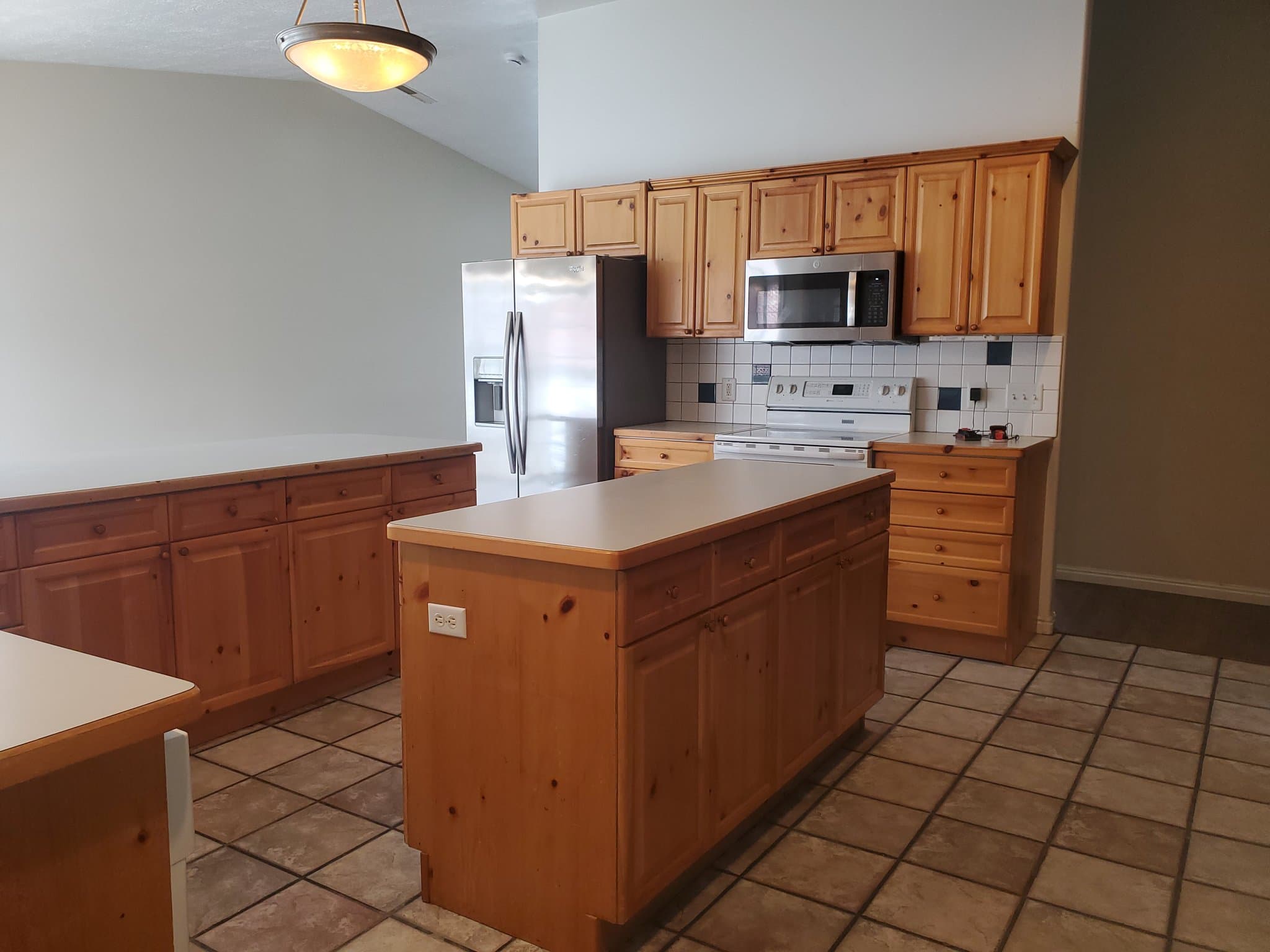 Provo House: 865 W 1225 N