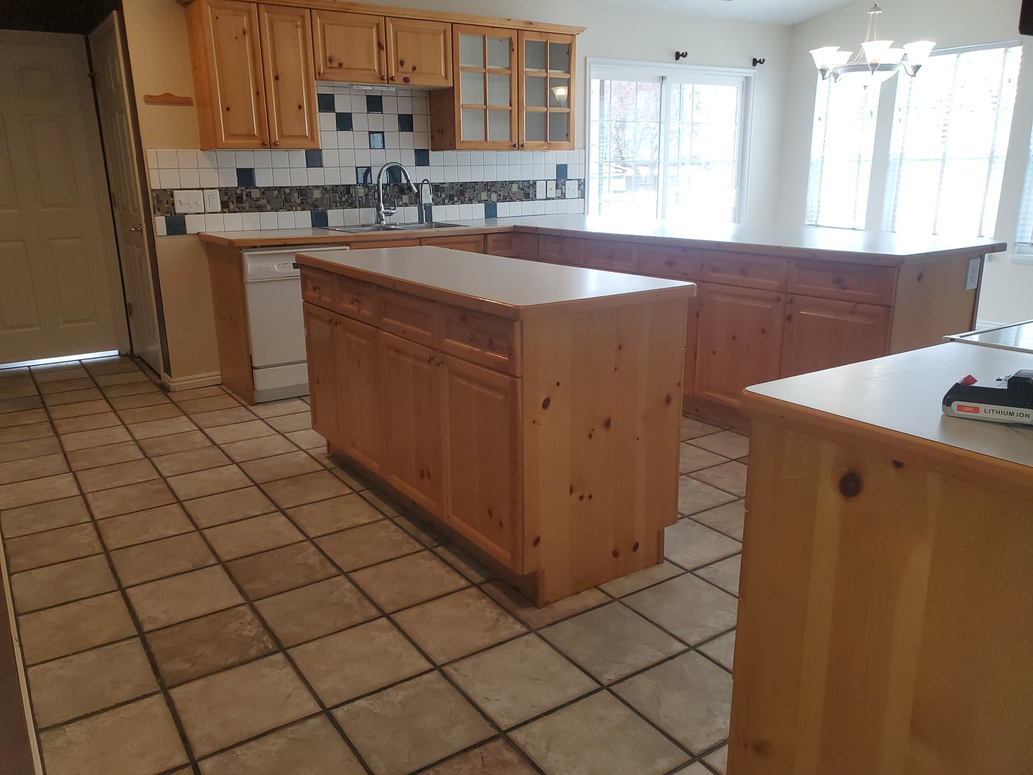 Provo House: 865 W 1225 N