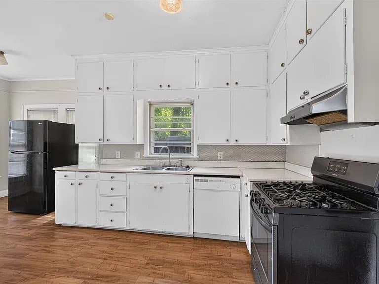 Orlando House: 721 Greenwood St