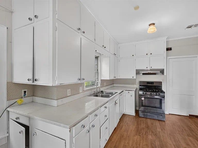 Orlando House: 721 Greenwood St